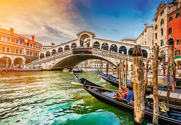 Se Rialto Bridge, Venice (UFT) hos Puzzleshop