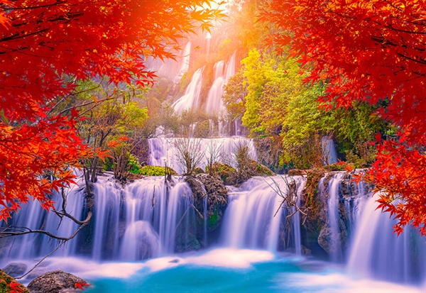 Se Thee Lor Su Waterfall in Autumn, Thailand hos Puzzleshop